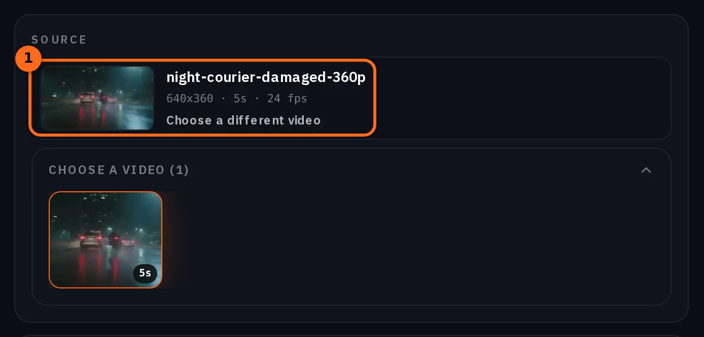 Il pannello Sorgente di Restore Video con la clip danneggiata night-courier-damaged-360p selezionata, che mostra 640x360, 5s e 24 fps, con Scegli un video diverso sotto e la clip nella striscia Scegli un video